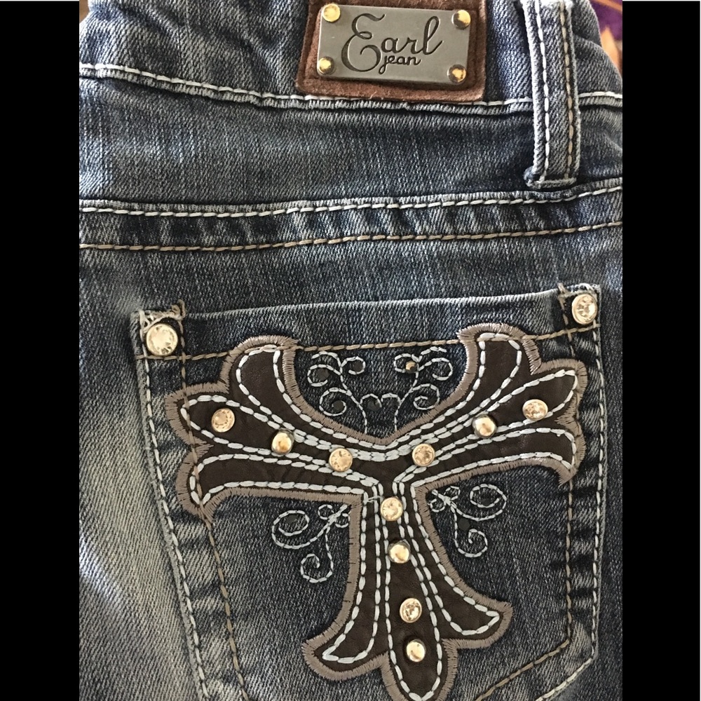 Earl Jean Bootcut Style